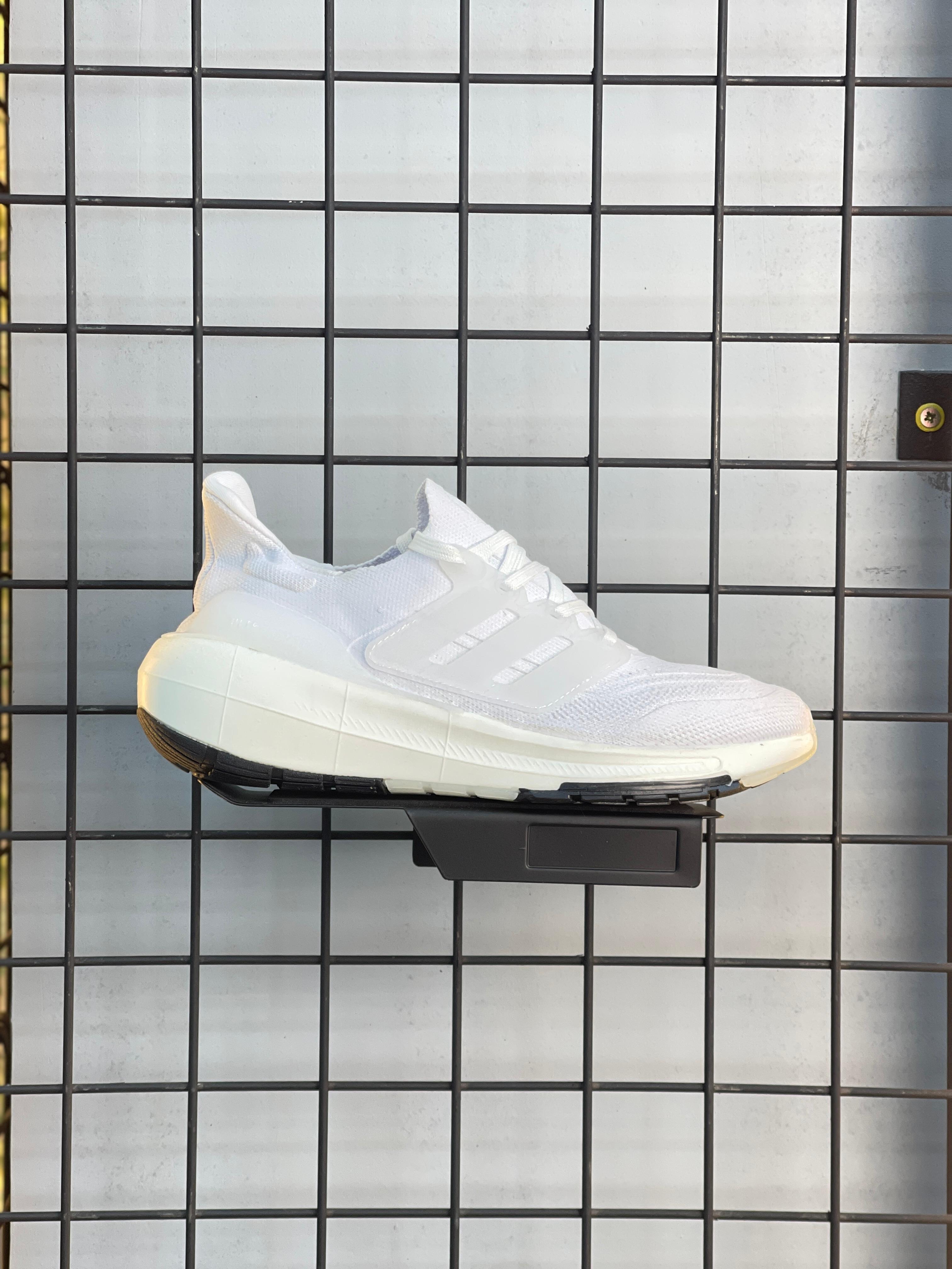 ADIDAS ULTRABOOST 01 SHOES